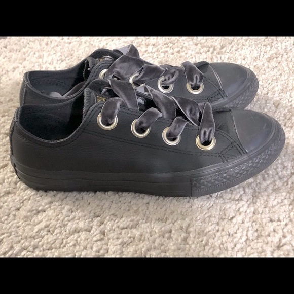 Converse Other - 🔥LIKE NEW🔥 Leather Converse